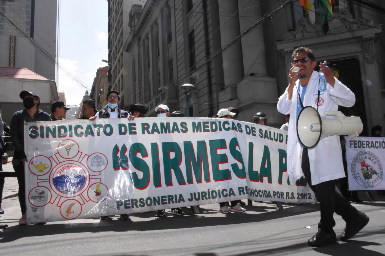 Diputados y médicos llegan a acuerdo y se suspende el paro